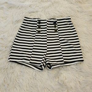 Striped sailor style short